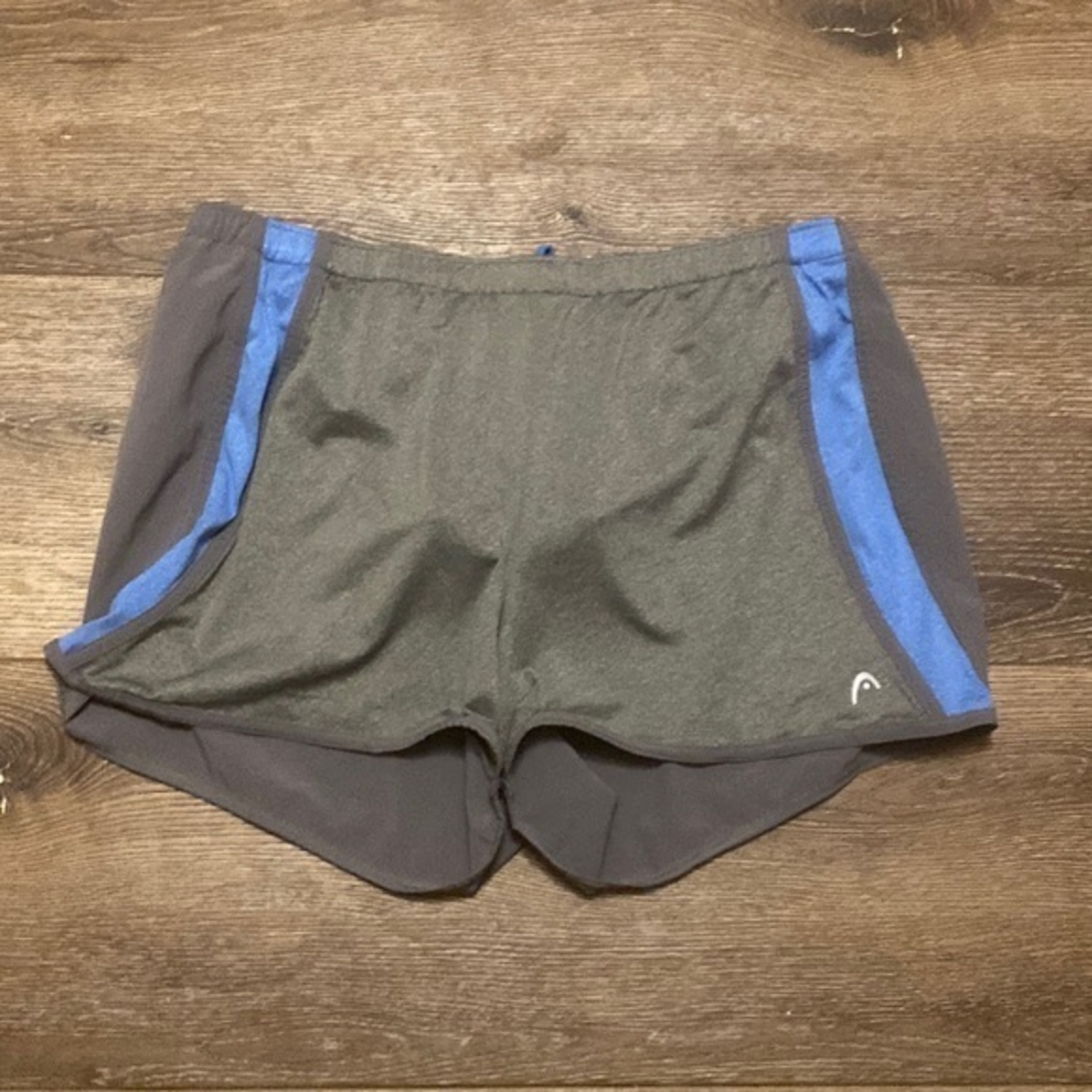 Head shorts large‎